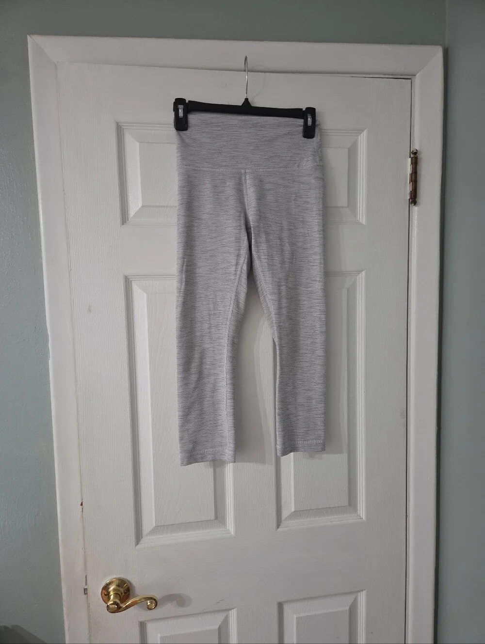 Lululemon Wunder Under High-Rise Cropped Leggings.  6